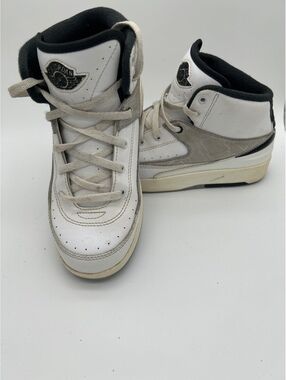 Nike Air Jordan 2 Retro White Black Grey Toddler Sneakers Size 2.5Y